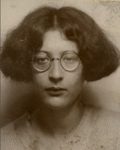 Simone-Weil-round-glasses-not-smiling