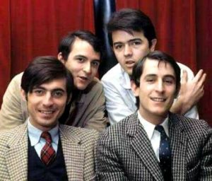 Los Brincos, formación original (1964-66). De izqda. a dcha.: Fernando Arbex, Manolo González, Antonio Morales “Junior” y Juan Pardo. 