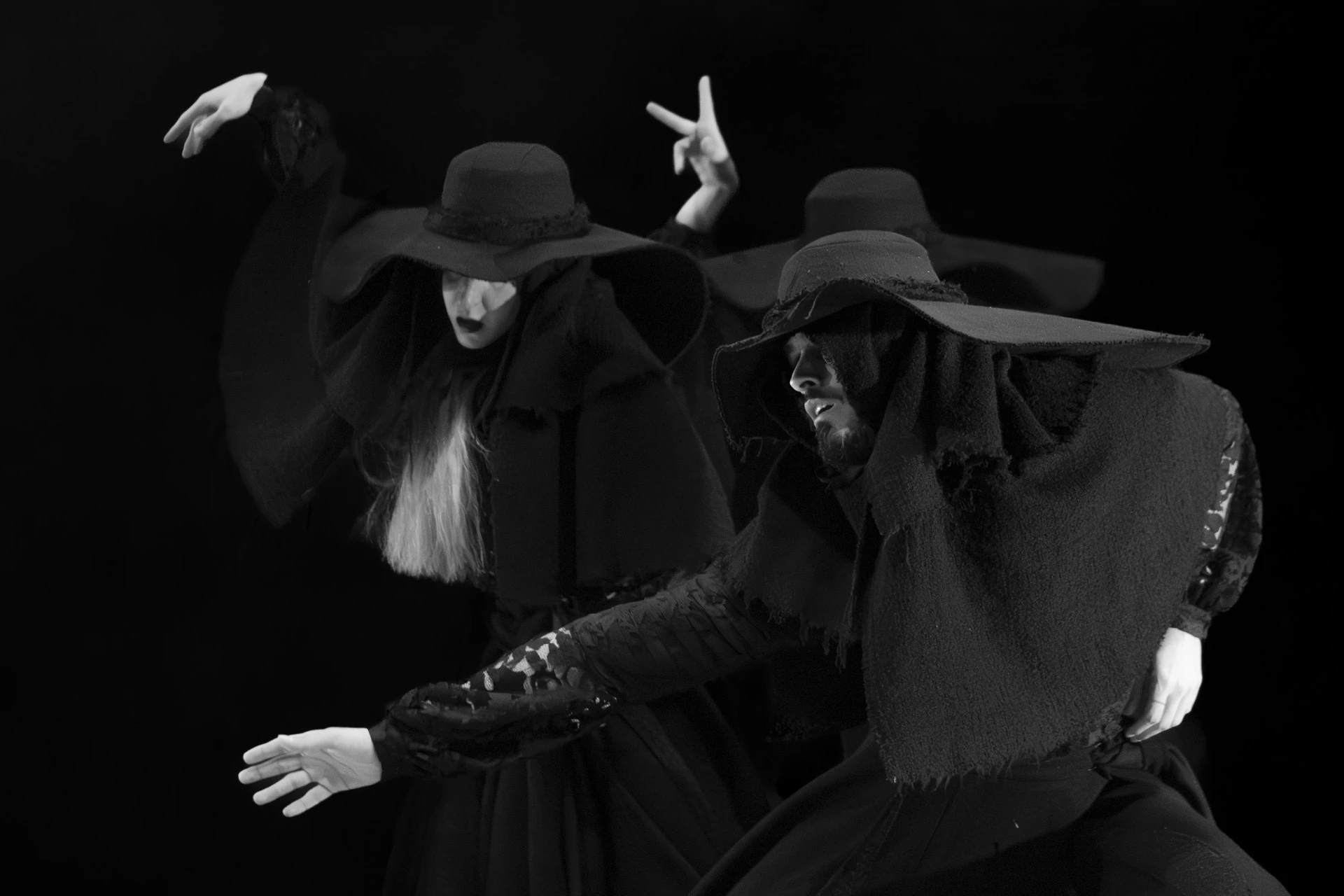 Emigrados: teatro danza para cerrar la temporada de Cuarta Pared